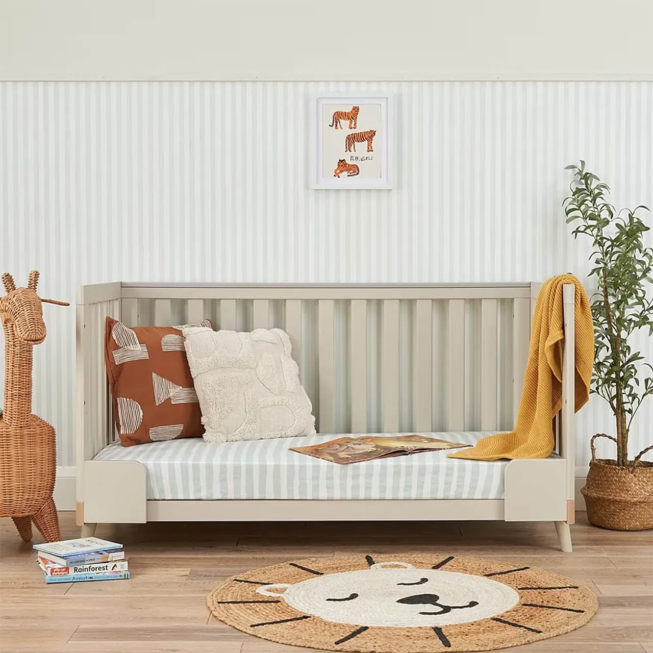Tutti Bambini Hygge Mini Cot Bed — Photograph 4 of 7